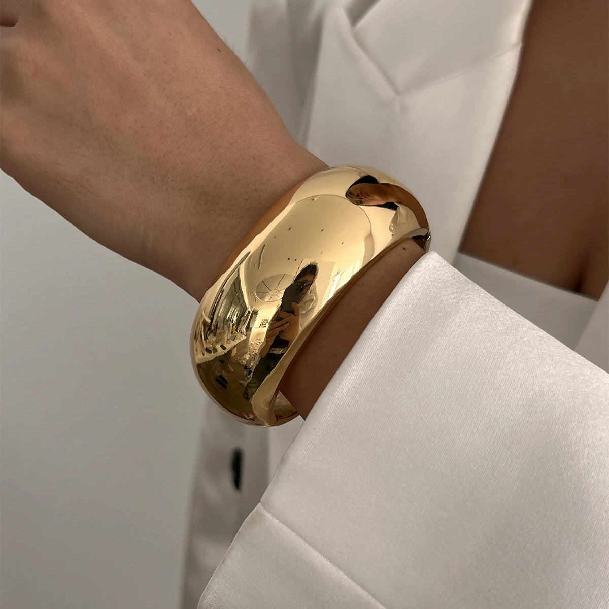 Salircon Exaggerated Punk Heavy Metal Bangle Bracelet for Women – Geometric Smooth Open Spring Cuff | Trendy Party Jewelry Gift