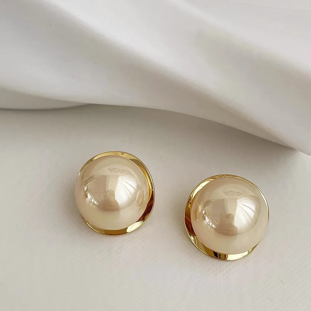 ✨ FTCY Vintage Round Gold Pearl Stud Earrings for Women | Elegant Wedding Jewelry | Luxury Party Gift
