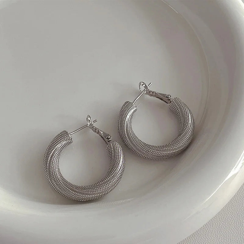 ✨ Classic Copper Clip-On Earrings for Women – Elegant Round Fashion Jewelry | Trendy Party & Holiday Gift