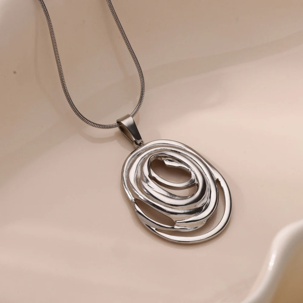 ✨ Hollow Geometric Oval Pendant Necklace for Women – Gold Color Stainless Steel | Trendy Party & Wedding Jewelry Gift