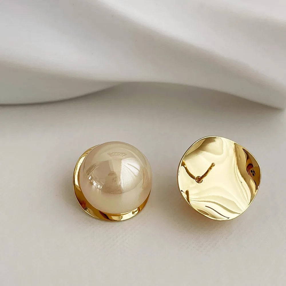 ✨ FTCY Vintage Round Gold Pearl Stud Earrings for Women | Elegant Wedding Jewelry | Luxury Party Gift