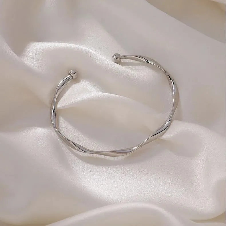 Hot Sale Water Drop Bangle Bracelet for Women – Exaggerated Smooth Surface Adjustable Metal Cuff | Punk Style Fashion Jewelry