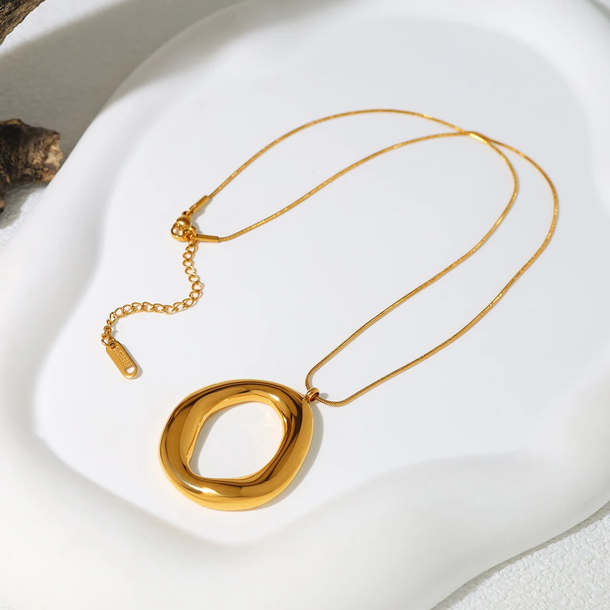 ✨ WILD & FREE Stainless Steel Irregular Pendant Necklace for Women | Snake Bone Chain | 18K Gold Plated Trendy Jewelry
