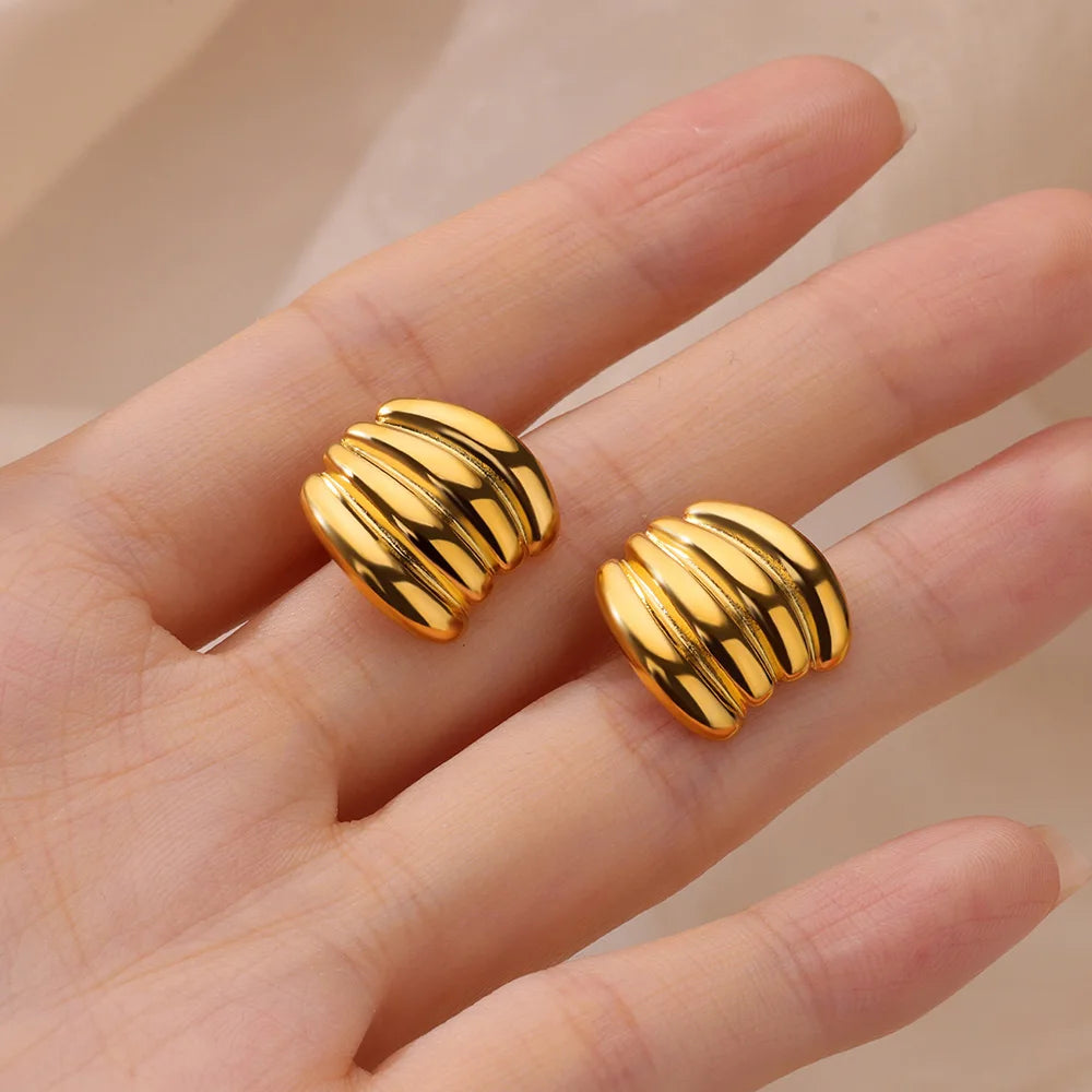 ✨ Vintage Irregular Claw Hook Earrings – Gold Stainless Steel Striped Studs for Women | Party, Wedding & Gift Jewelry