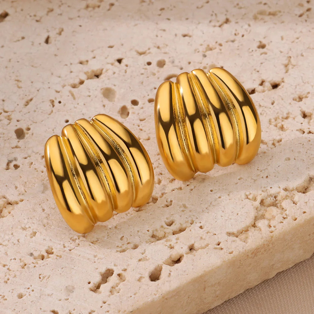 ✨ Vintage Irregular Claw Hook Earrings – Gold Stainless Steel Striped Studs for Women | Party, Wedding & Gift Jewelry
