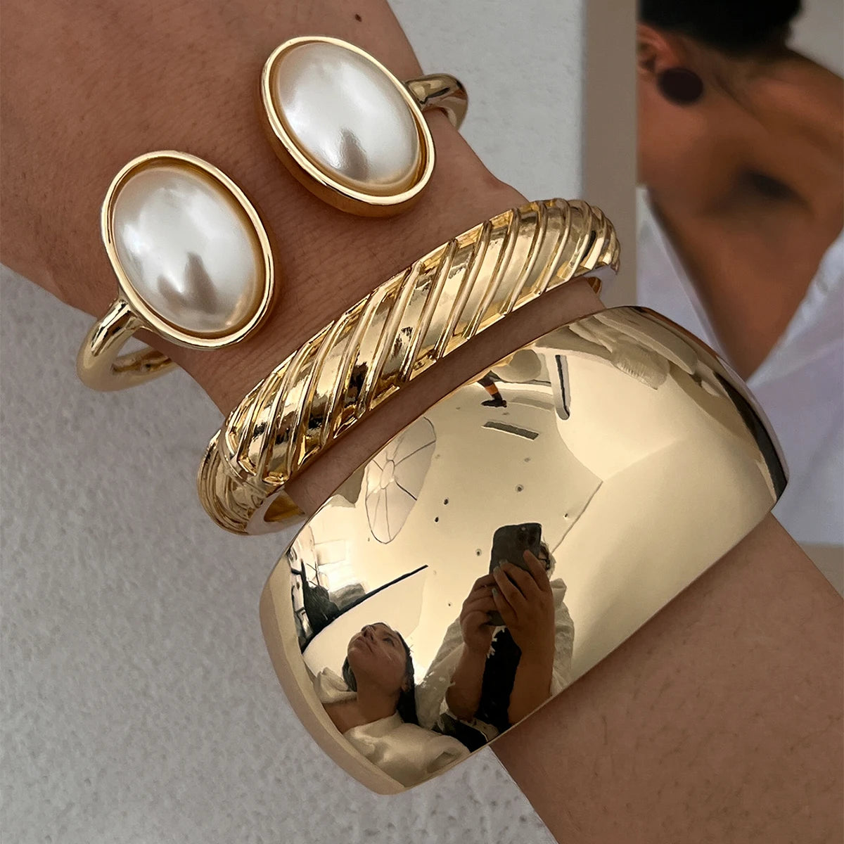 Salircon Exaggerated Punk Heavy Metal Bangle Bracelet for Women – Geometric Smooth Open Spring Cuff | Trendy Party Jewelry Gift