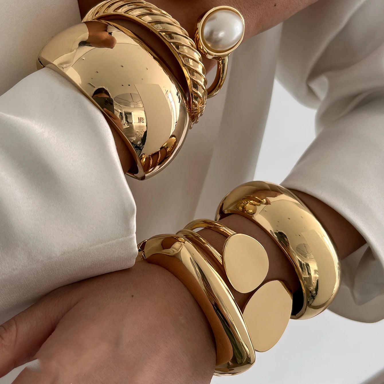 Ingemark Exaggerated Punk Chunky Spring Bangles – Heavy Metal Hip Hop Gold Arm Bracelet | Steampunk Jewelry for Men & Women