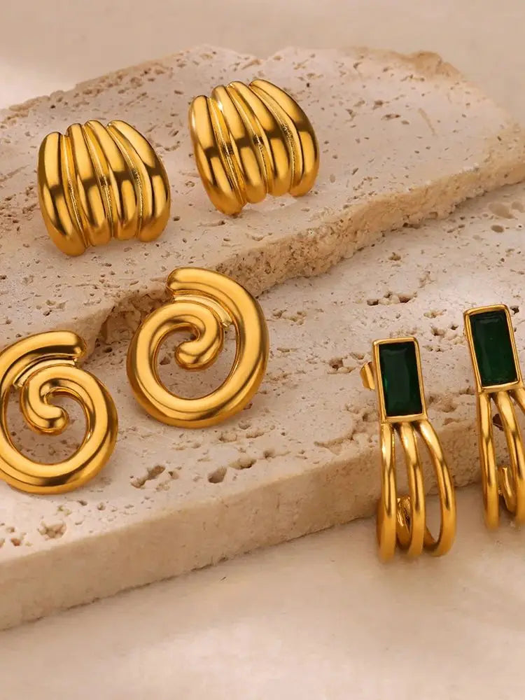 ✨ Vintage Irregular Claw Hook Earrings – Gold Stainless Steel Striped Studs for Women | Party, Wedding & Gift Jewelry