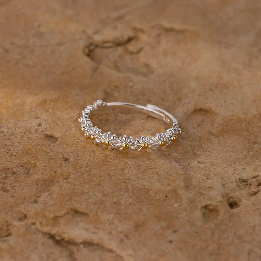 🌼 Vintage Daisy Adjustable Rings for Women | Stainless Steel Open Cuff Flower Ring | Wedding & Engagement Jewelry Gift