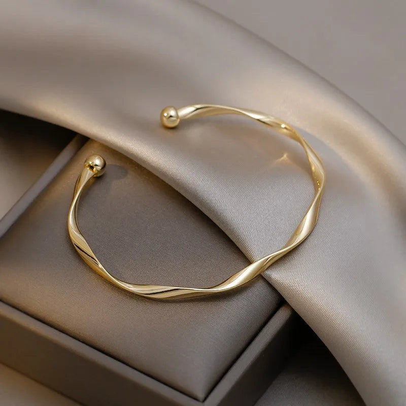 Hot Sale Water Drop Bangle Bracelet for Women – Exaggerated Smooth Surface Adjustable Metal Cuff | Punk Style Fashion Jewelry