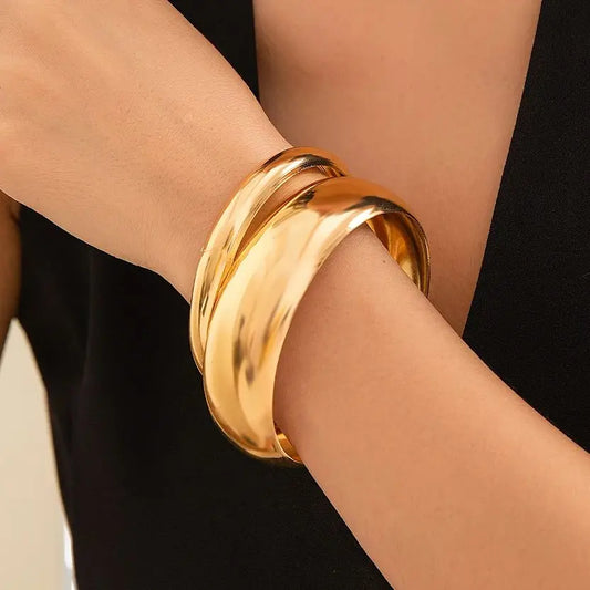 2Pcs Punk Classic Gold Wide Bangles for Women – Exaggerated Heavy Metal Big Bracelet Set | Luxury Wedding & Party Jewelry